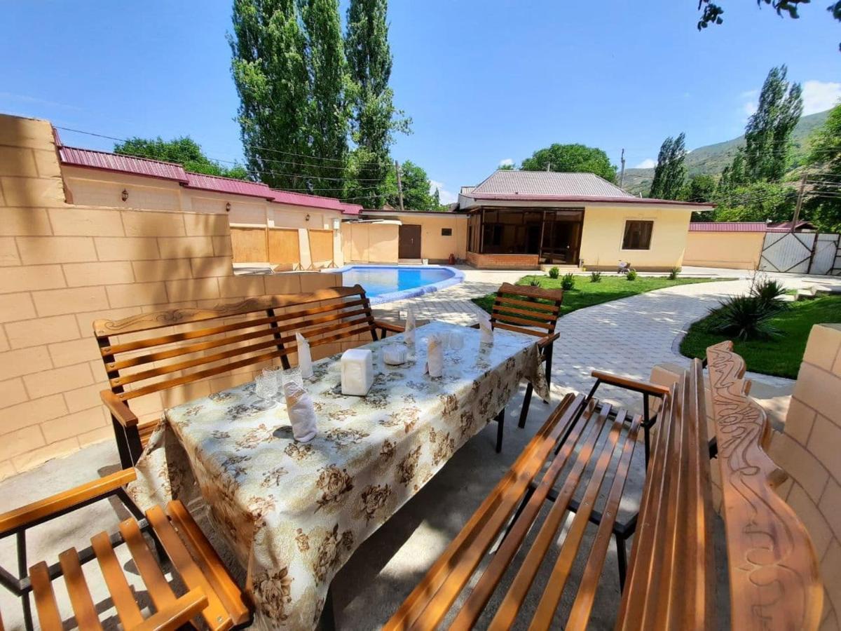 Зона Отдых Apachi В Горах Чимган Hotel Bagian luar foto