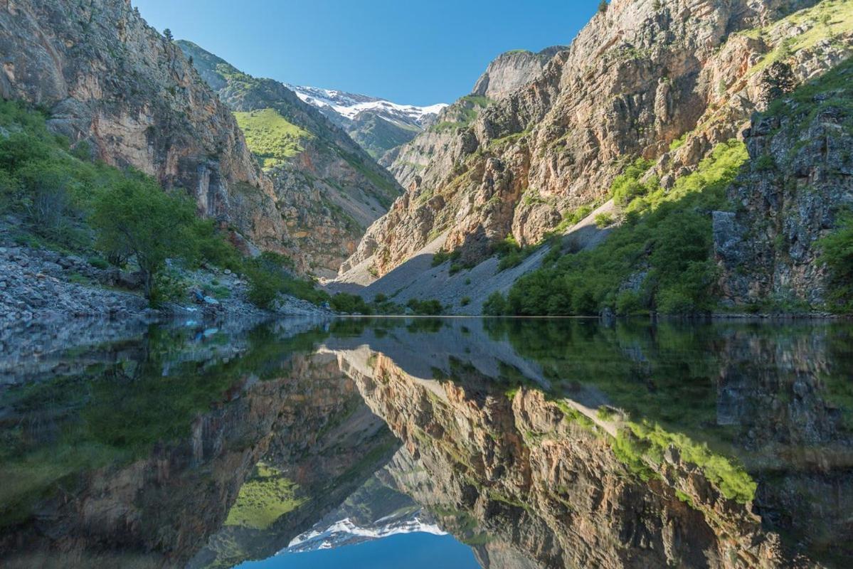 Зона Отдых Apachi В Горах Чимган Hotel Bagian luar foto