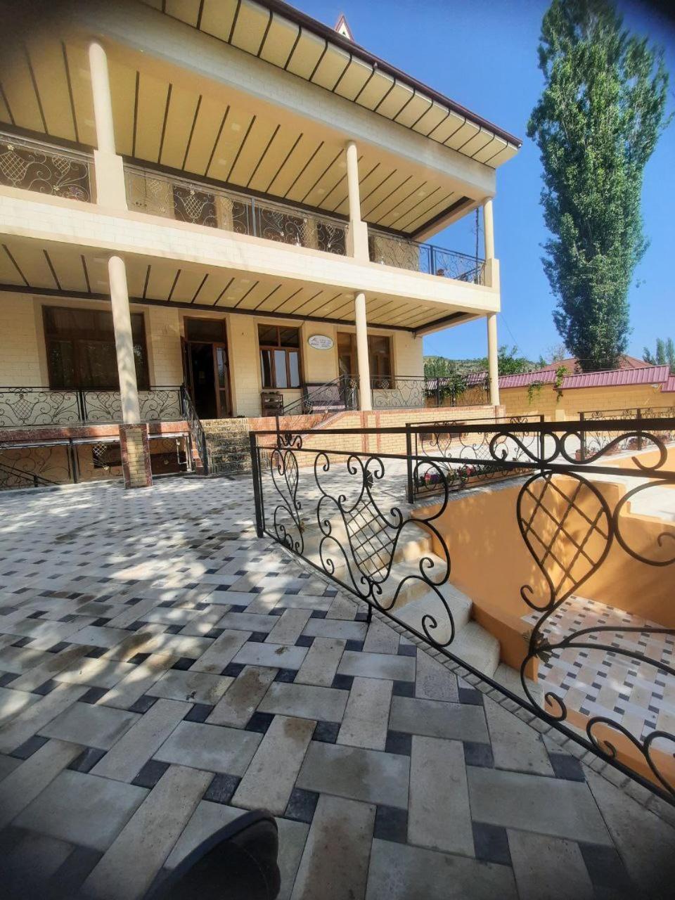 Зона Отдых Apachi В Горах Чимган Hotel Bagian luar foto