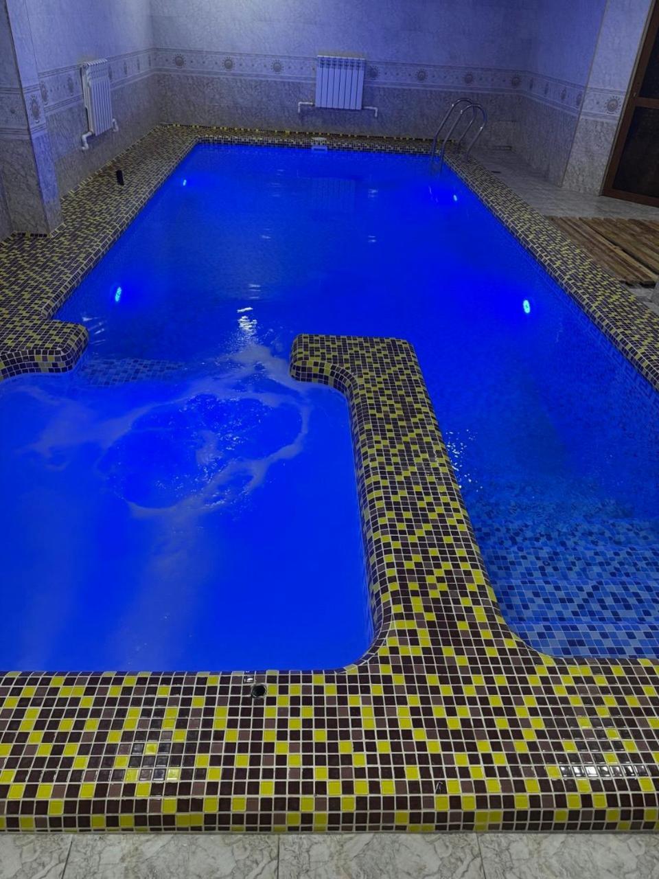 Зона Отдых Apachi В Горах Чимган Hotel Bagian luar foto